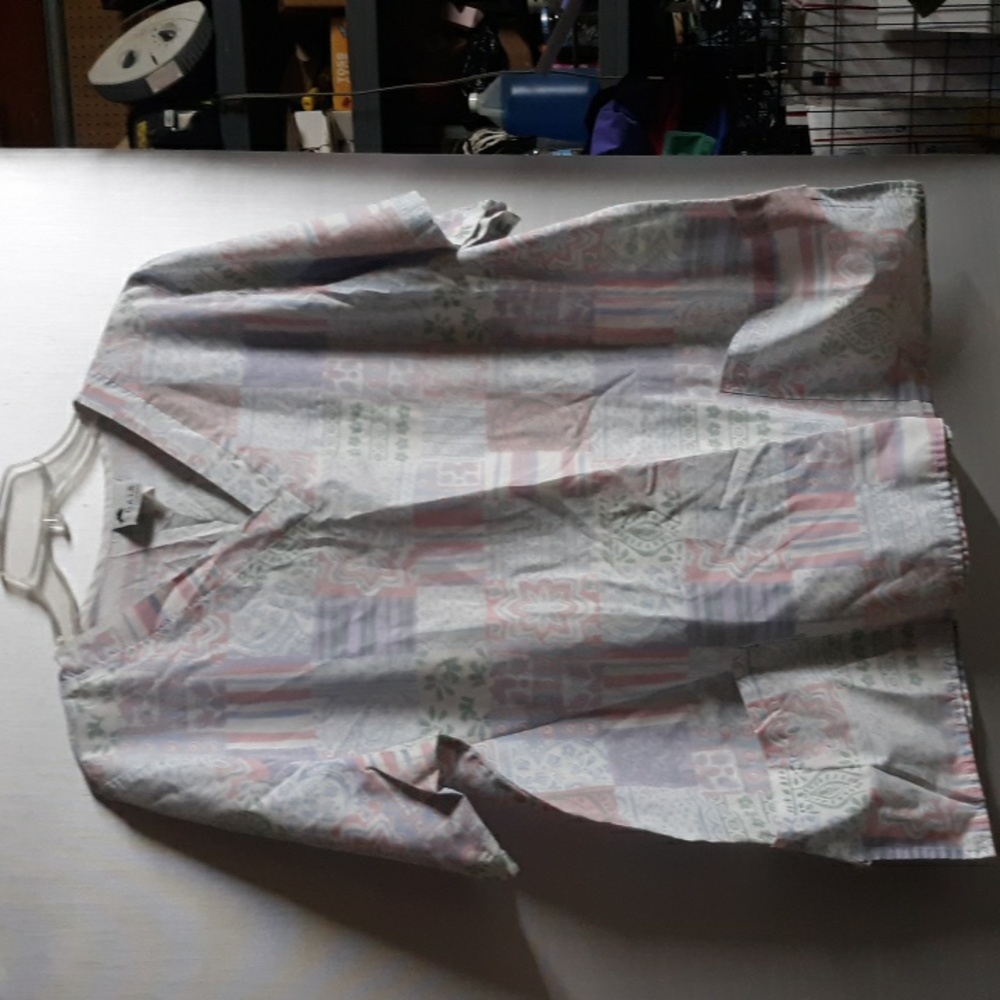 G.A.L.S. California Size XL Scrub Top (SKU 804)